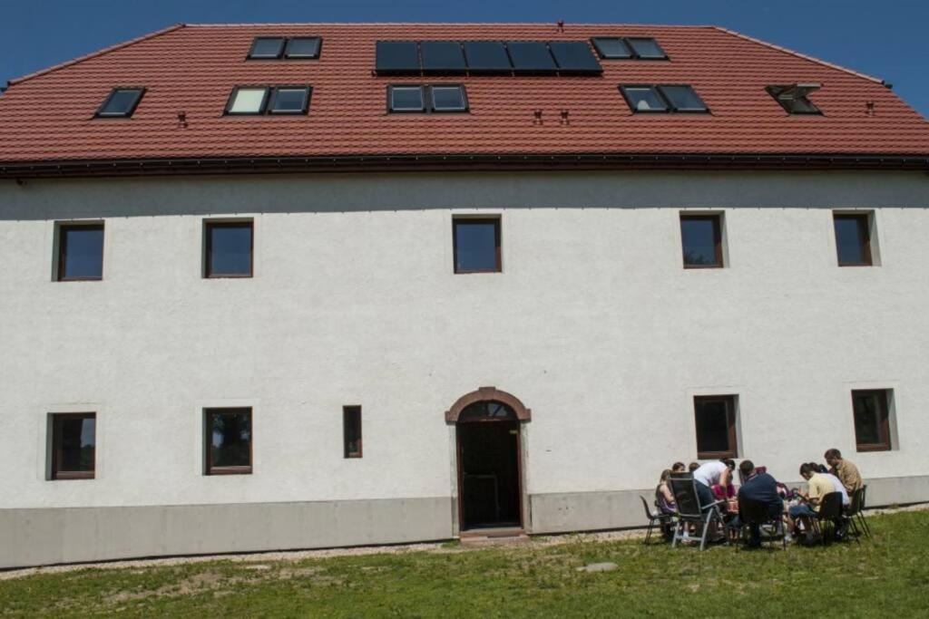Wyspa Koni - Urocze Gospodarstwo Agroturystyczne Ostroszowice Екстериор снимка